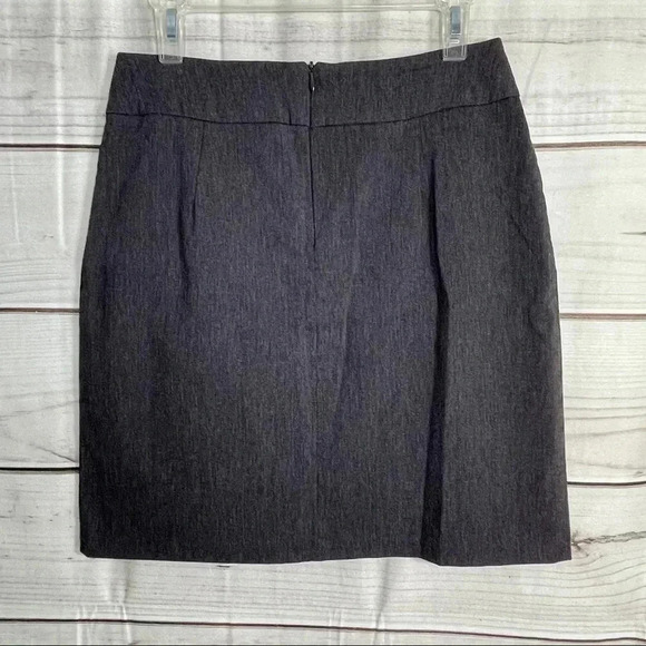 B Moss Dark Gray Stretch Midi Pencil Skirt Size 8 - Picture 2 of 12